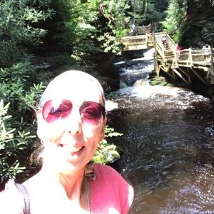 Meet your Posher, Jill